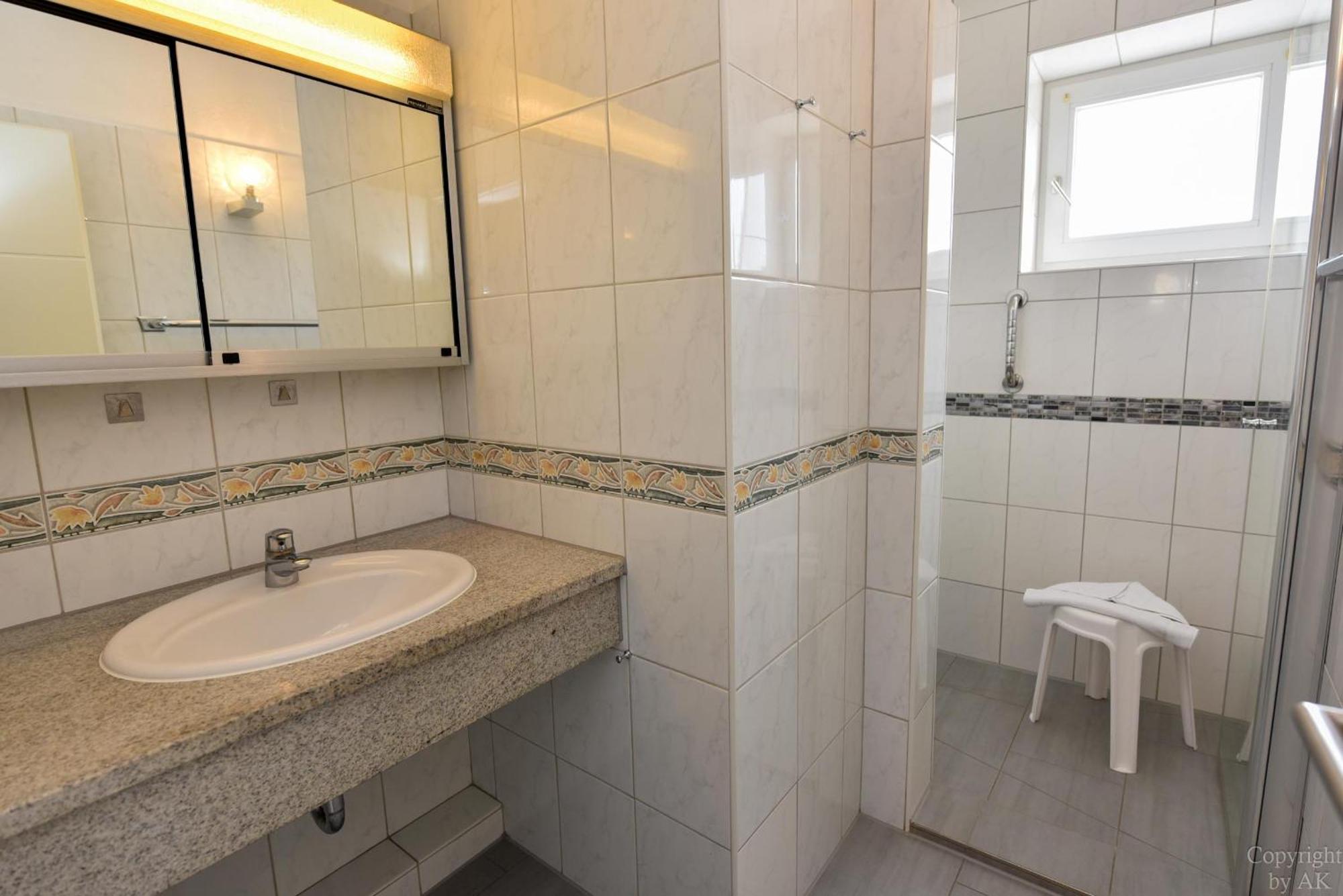 Haus "Nautilus" Appartement Nau24 ดูห์เนน ภายนอก รูปภาพ